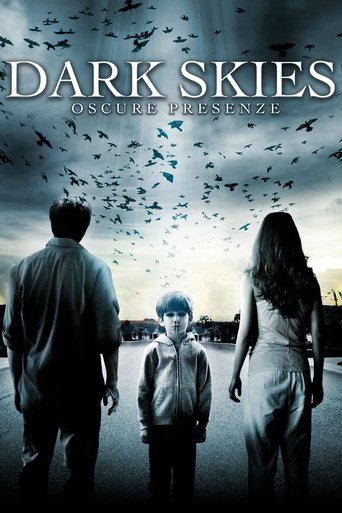 Dark Skies - Oscure presenze - Film completo in Altadefinizione Dark Skies - Oscure presenze streaming in alta definizione