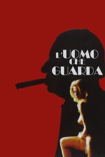 L'uomo che guarda streaming in alta definizione
