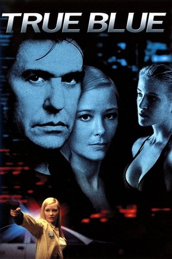 True blue - L'anello mancante - Film completo in Altadefinizione True blue - L'anello mancante streaming in alta definizione